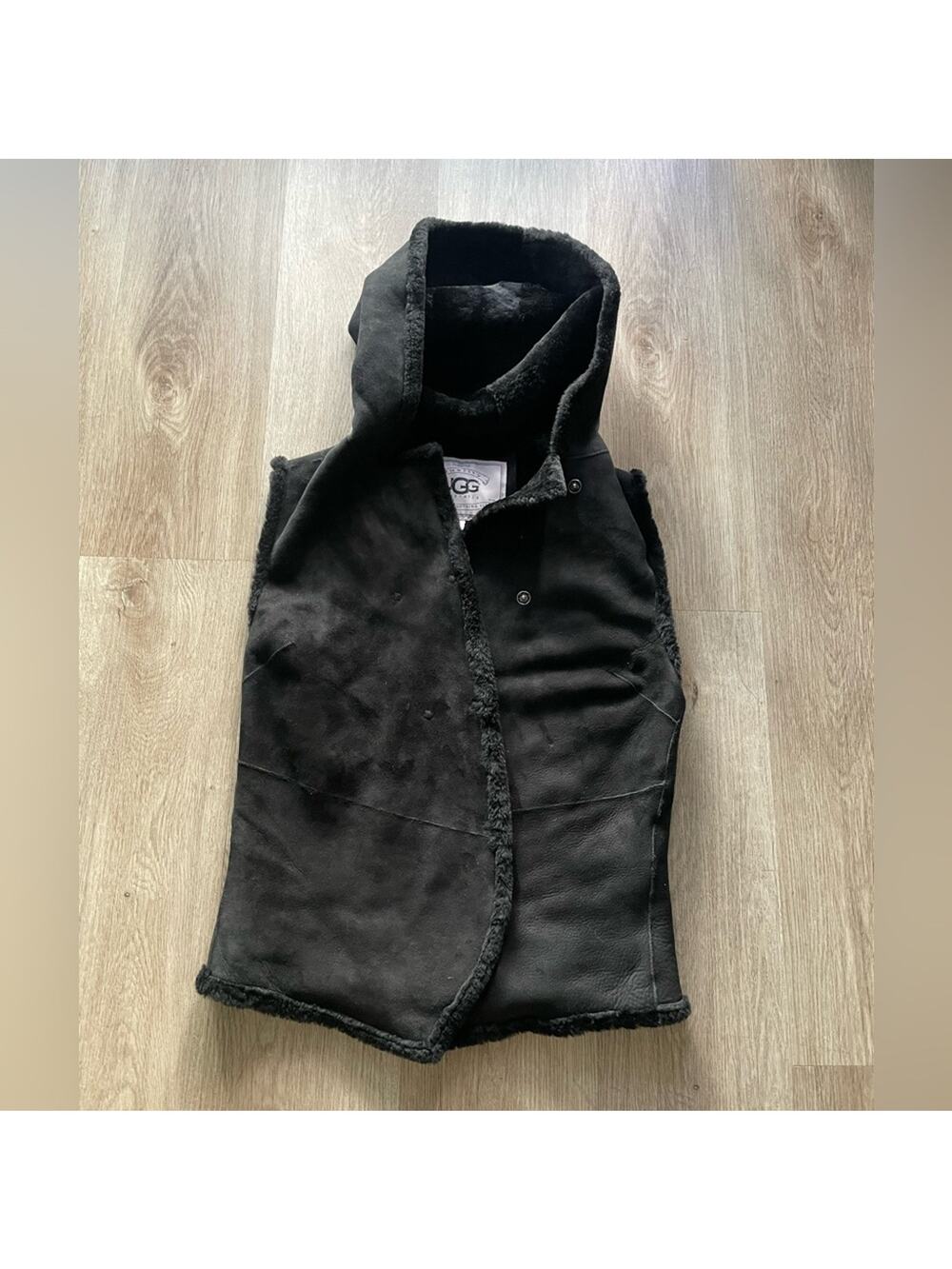 ugg australia black 100% lamb fur shearling vest with hood button front small